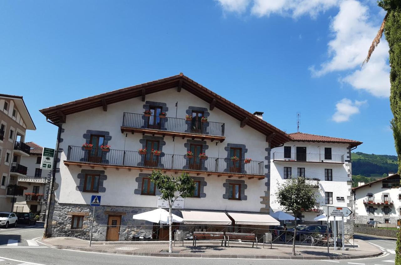 Hostal-Cicloturismo Lopenea Лейца Екстер'єр фото
